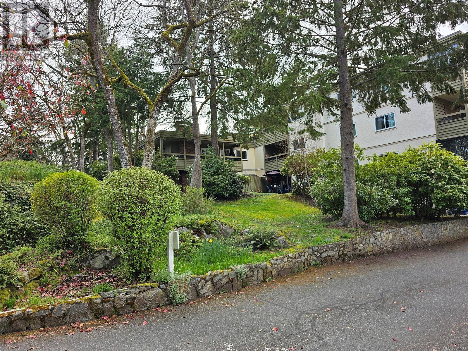 Saanich, BC V8X4R8,1010 Bristol RD #204
