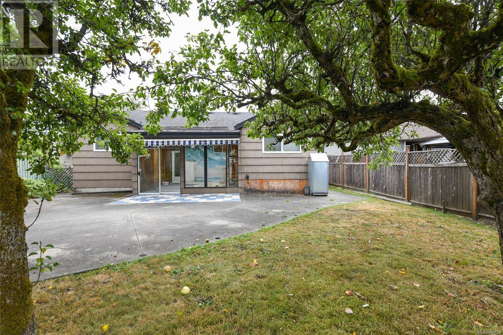 Courtenay, BC V9N1S7,531 11th St