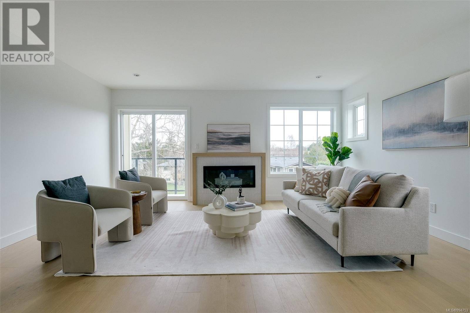 Saanich, BC V8P3Z8,3907 Cedar Hill RD #Unit 1