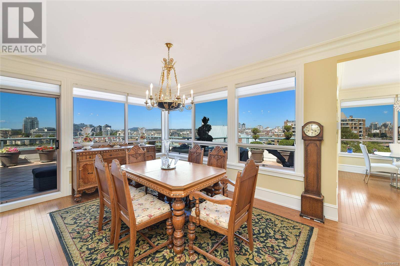 Victoria, BC V8V4Y2,630 Montreal ST #1101