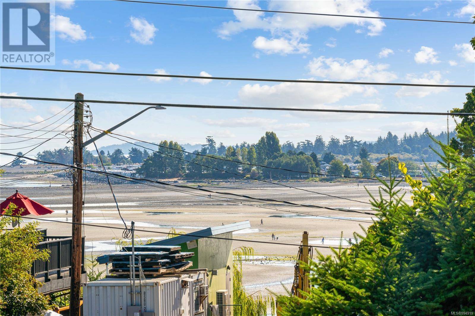 Parksville, BC V9P1E1,283 Dogwood St
