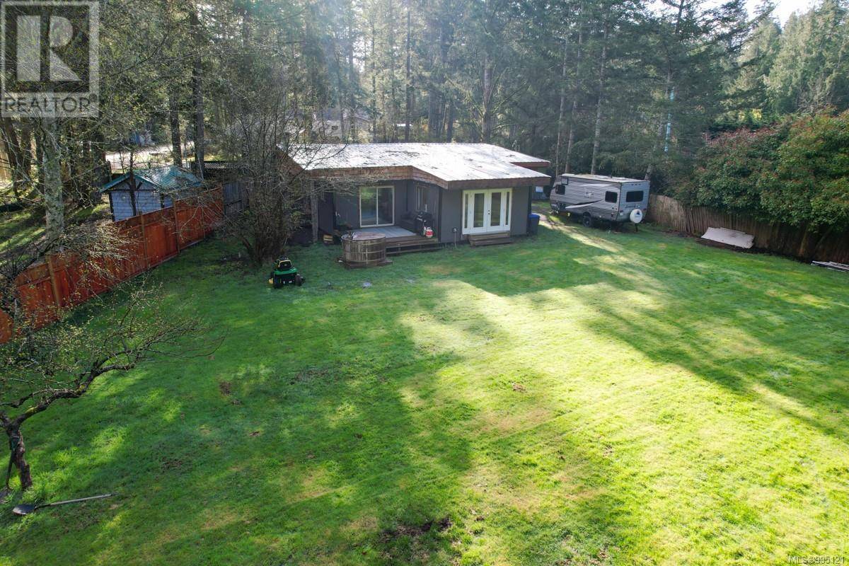 Gabriola Island, BC V0R1X4,577 Wildwood Cres