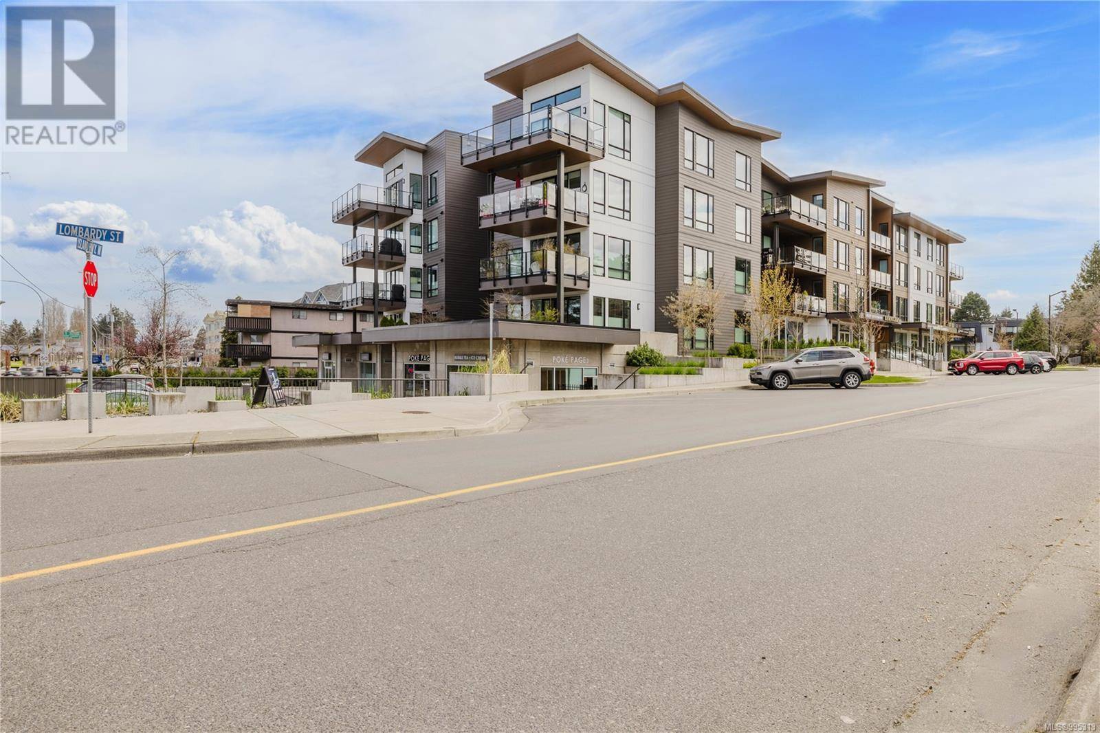 Parksville, BC V9P1P3,100 Lombardy ST #402