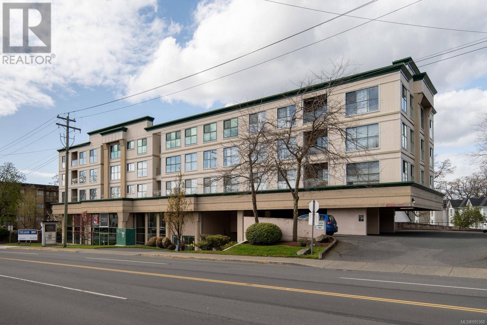 Victoria, BC V8X1G6,3460 Quadra ST #204
