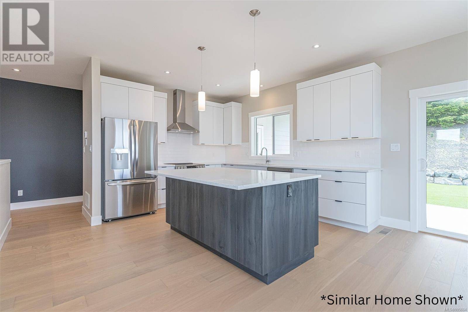 Duncan, BC V9L0J9,3301 Woodrush Dr