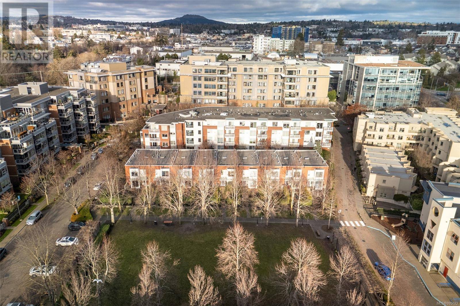 Victoria, BC V8T5K3,370 Waterfront CRES #5