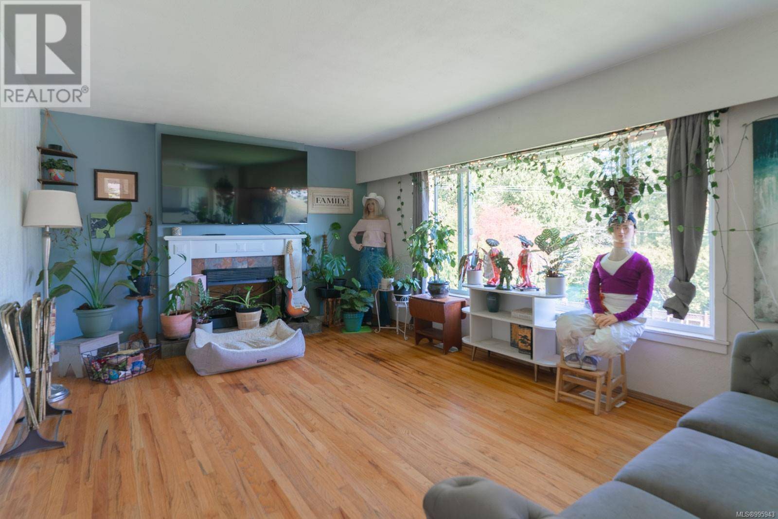 Saltair, BC V9G1Y7,11228 Chemainus Rd
