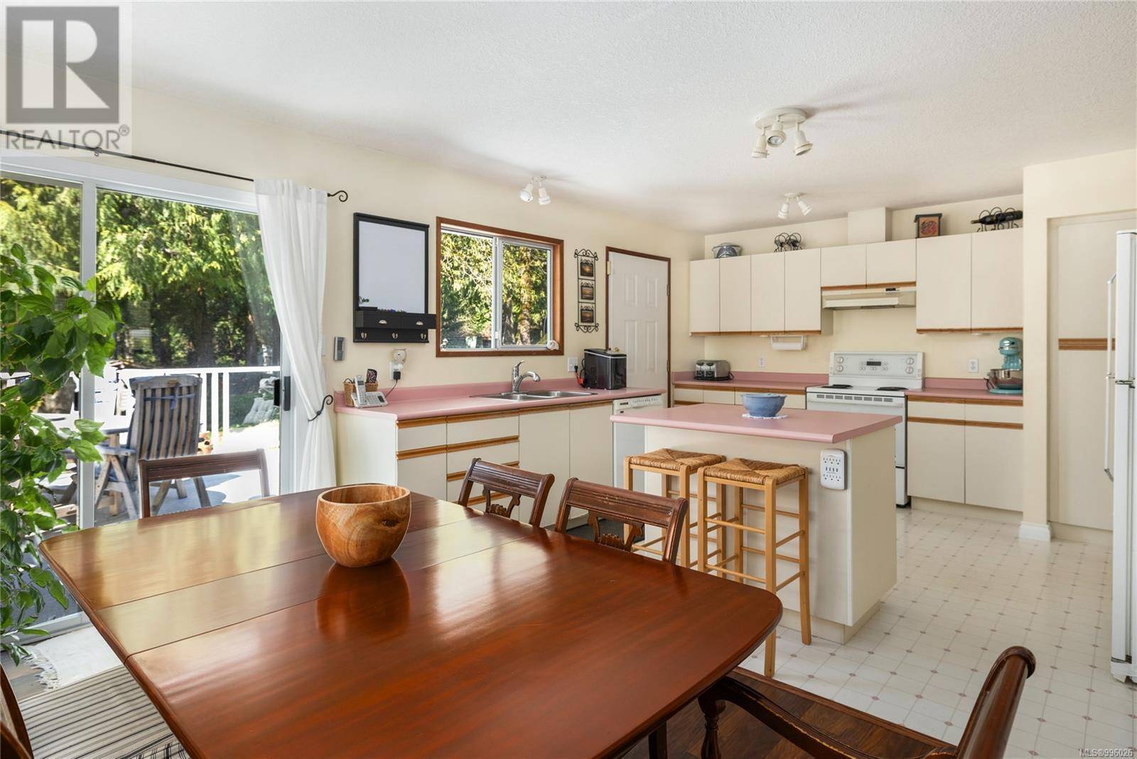Cobble Hill, BC V8H0B3,3300 Tyerman Pl