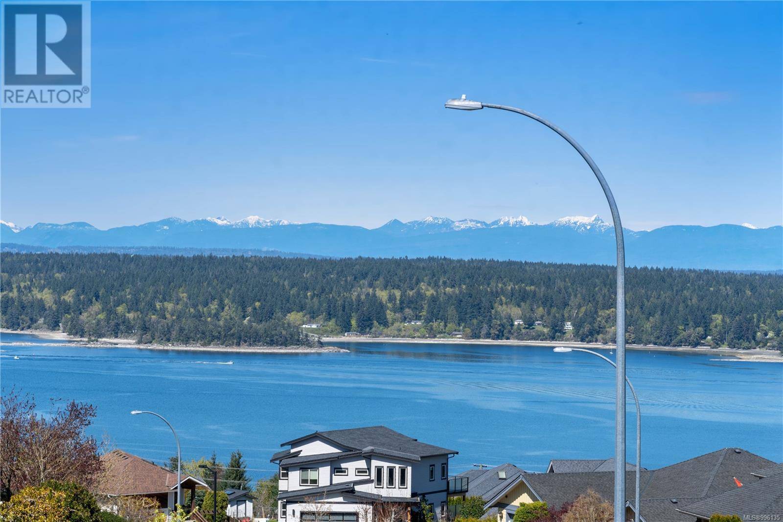 Ladysmith, BC V9G2C5,602 Steele Pl