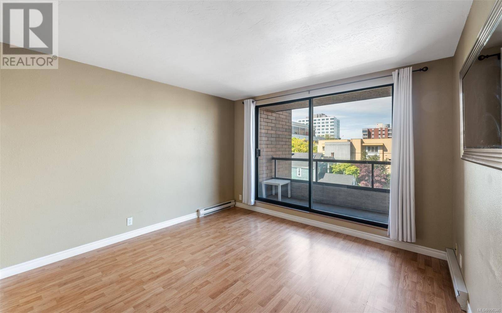 Victoria, BC V8W3J5,1630 Quadra ST #404