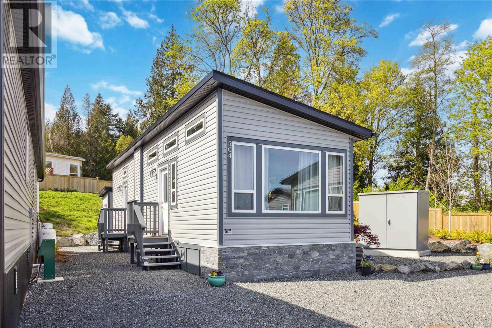 Central Saanich, BC V8M0C3,747 Old Place RD #504