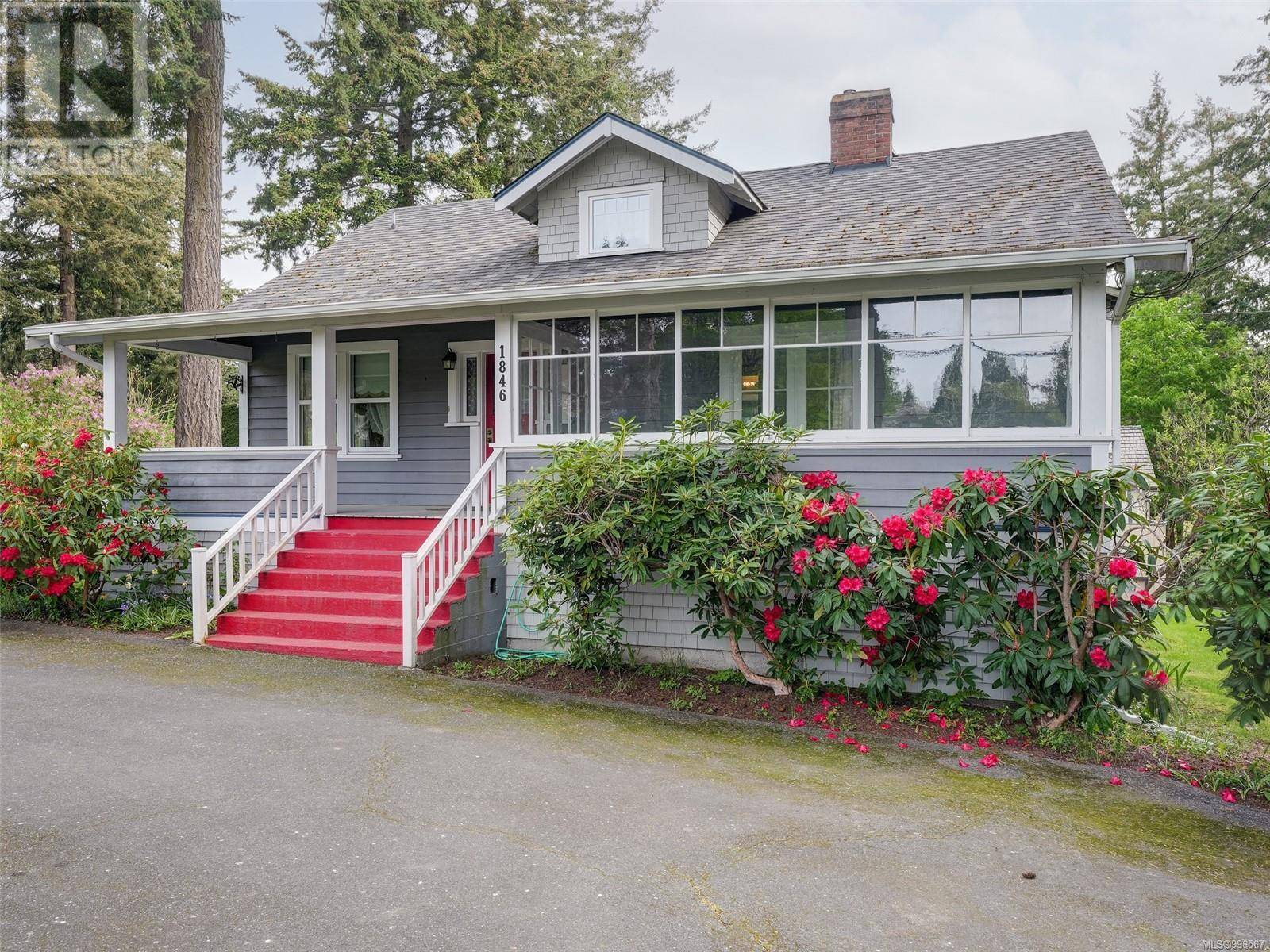 Saanich, BC V8N2Y1,1846 Ferndale Rd