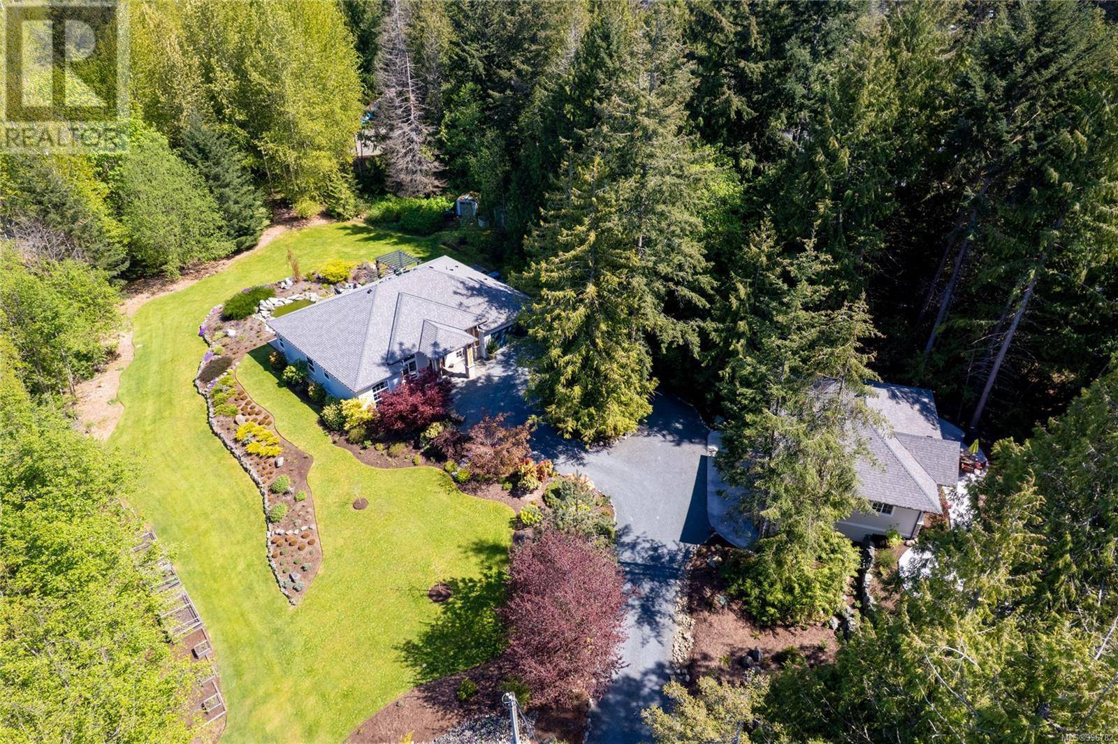 Lantzville, BC V0R2H0,7190 Hase Pl