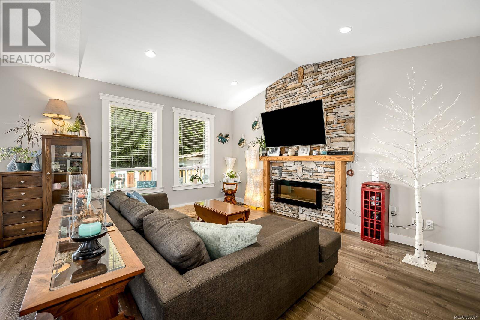 Campbell River, BC V9W0B3,685 Park Forest Dr