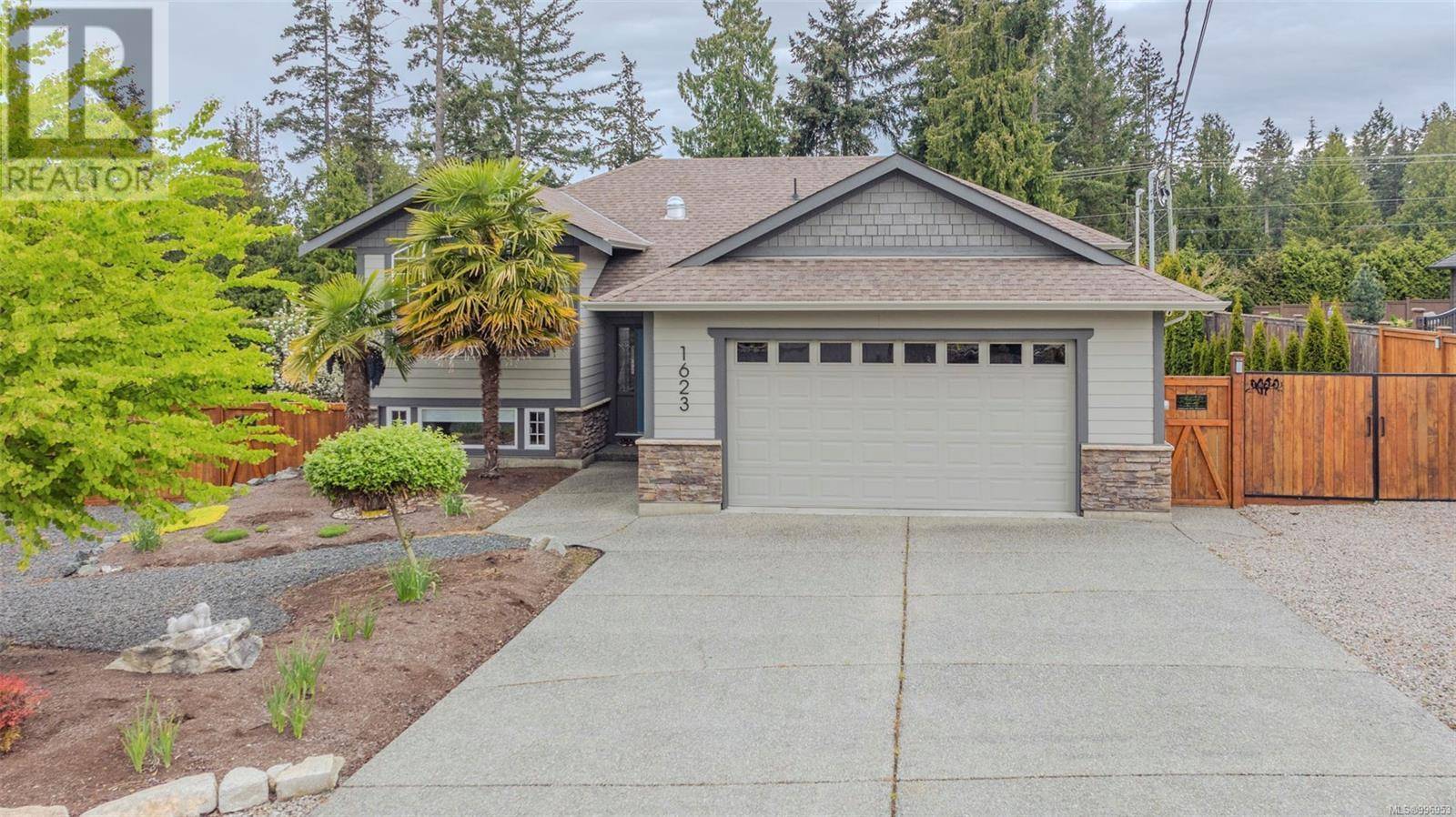 Nanoose Bay, BC V9P9L1,1623 Stone Lake Dr