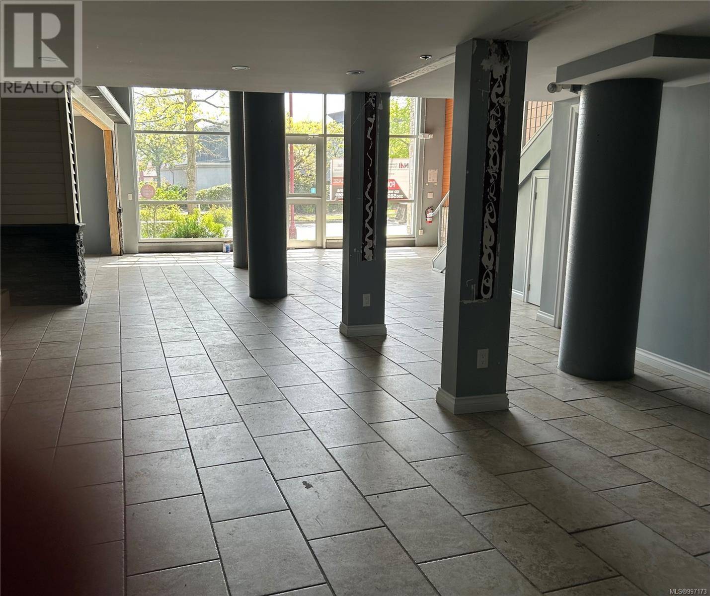 Langford, BC V9B0H4,2745 Veterans Memorial Pkwy #149