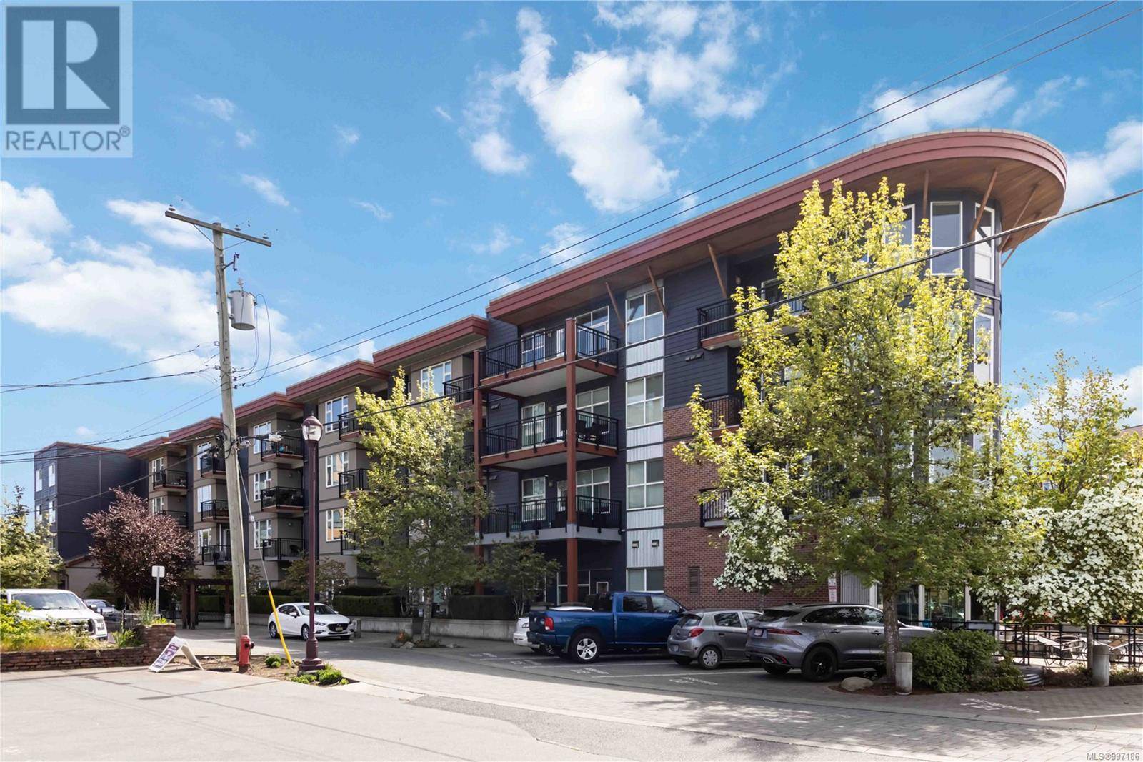 Langford, BC V9B0N8,662 Goldstream AVE #211
