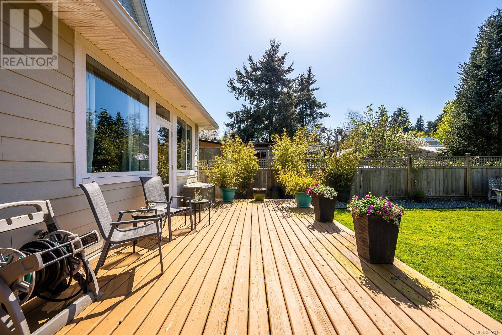 Courtenay, BC V0R2V0,3886 Royston Rd
