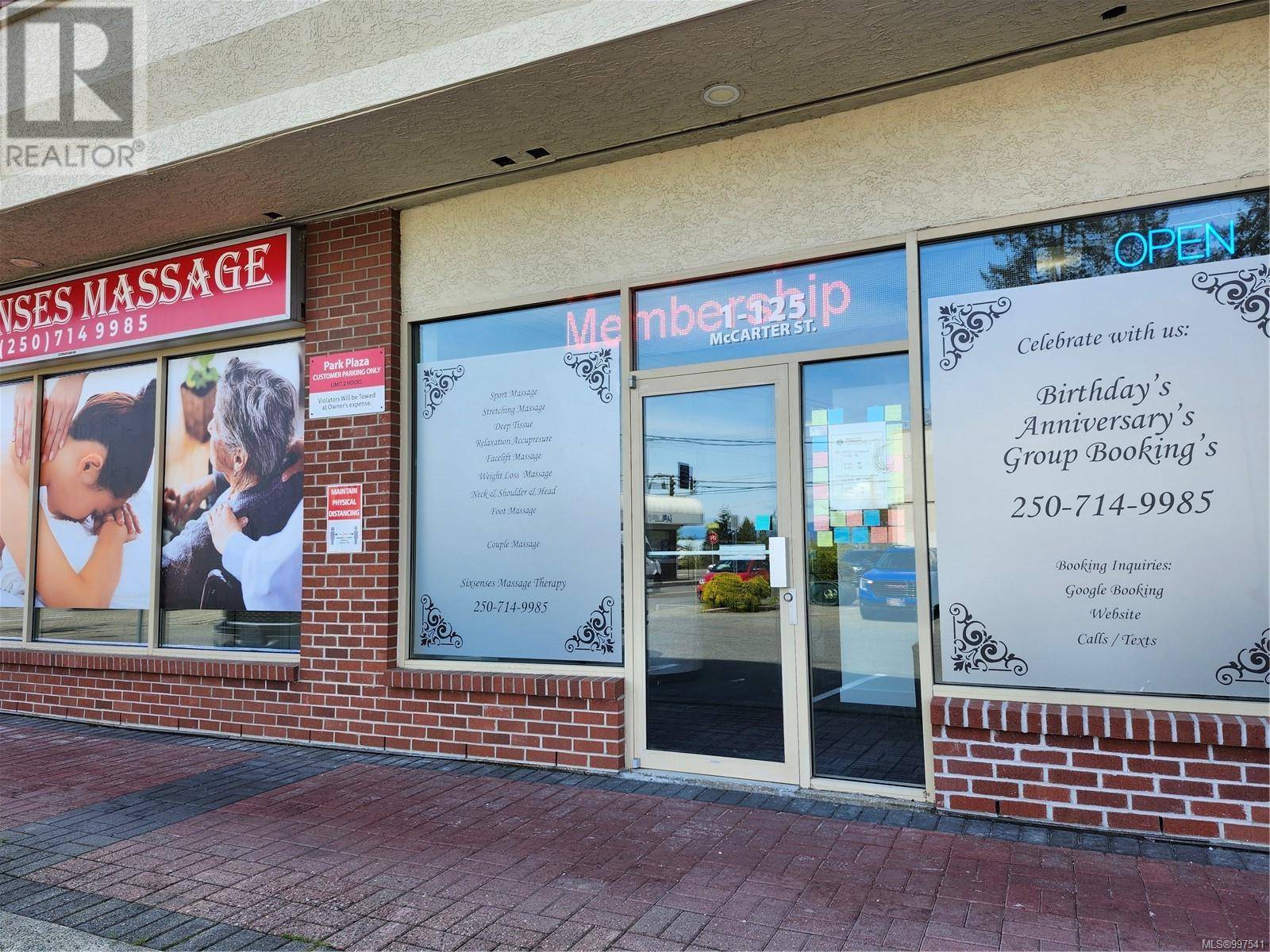 Parksville, BC V9P2H6,125 McCarter ST #1