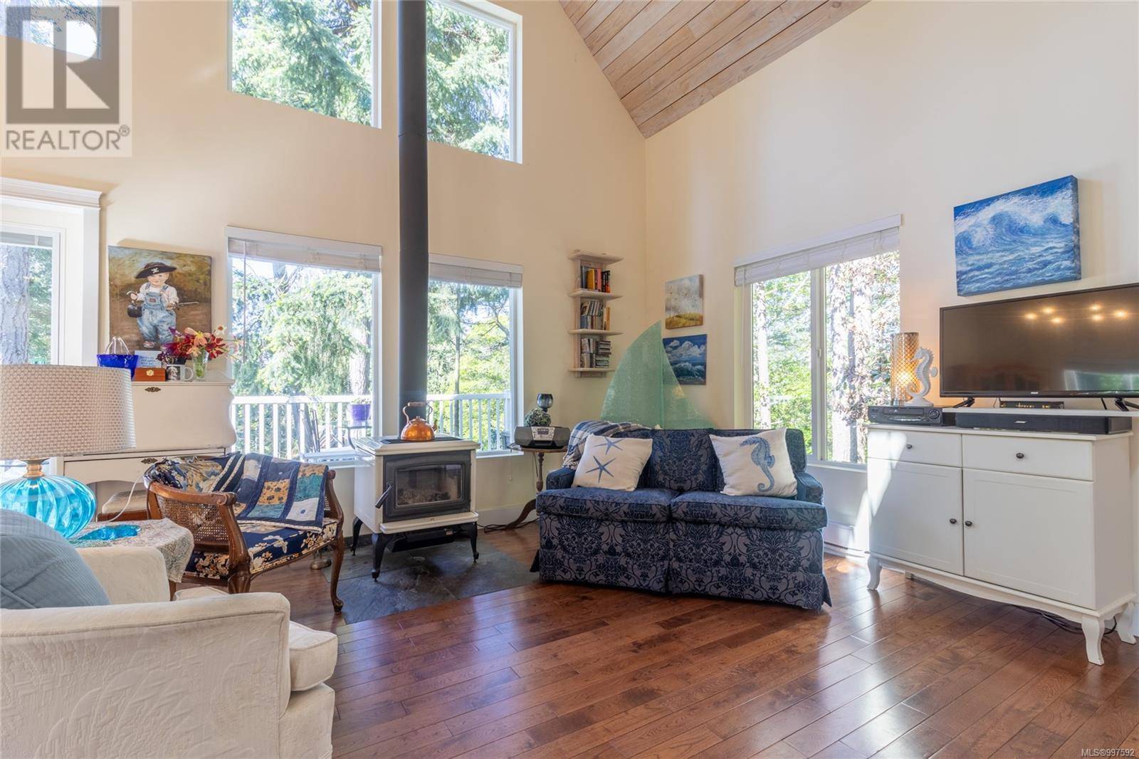 Pender Island, BC V0N2M2,2643 Shoal Rd
