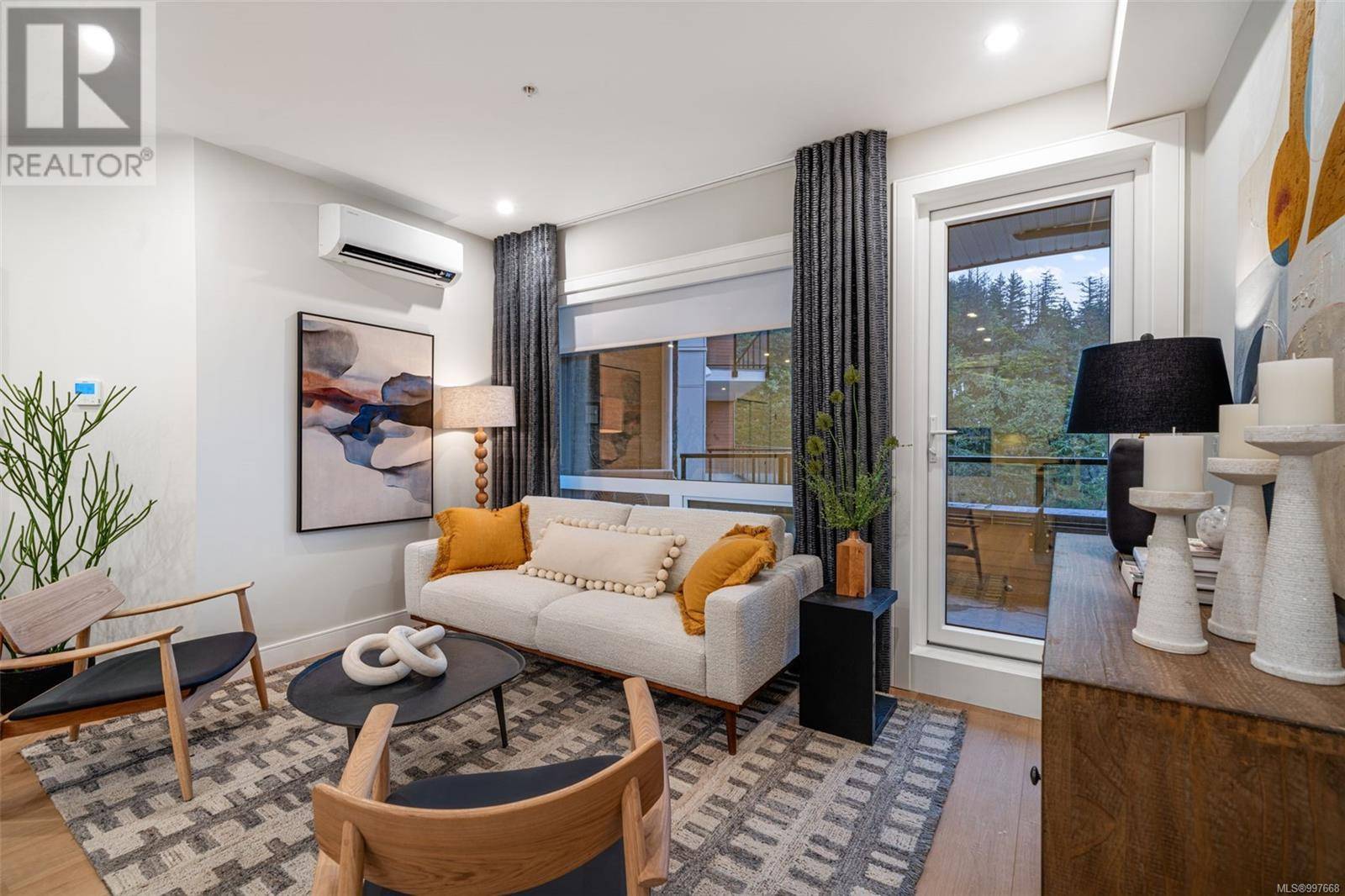 Langford, BC V9B7E2,1810 Selenite PL #205