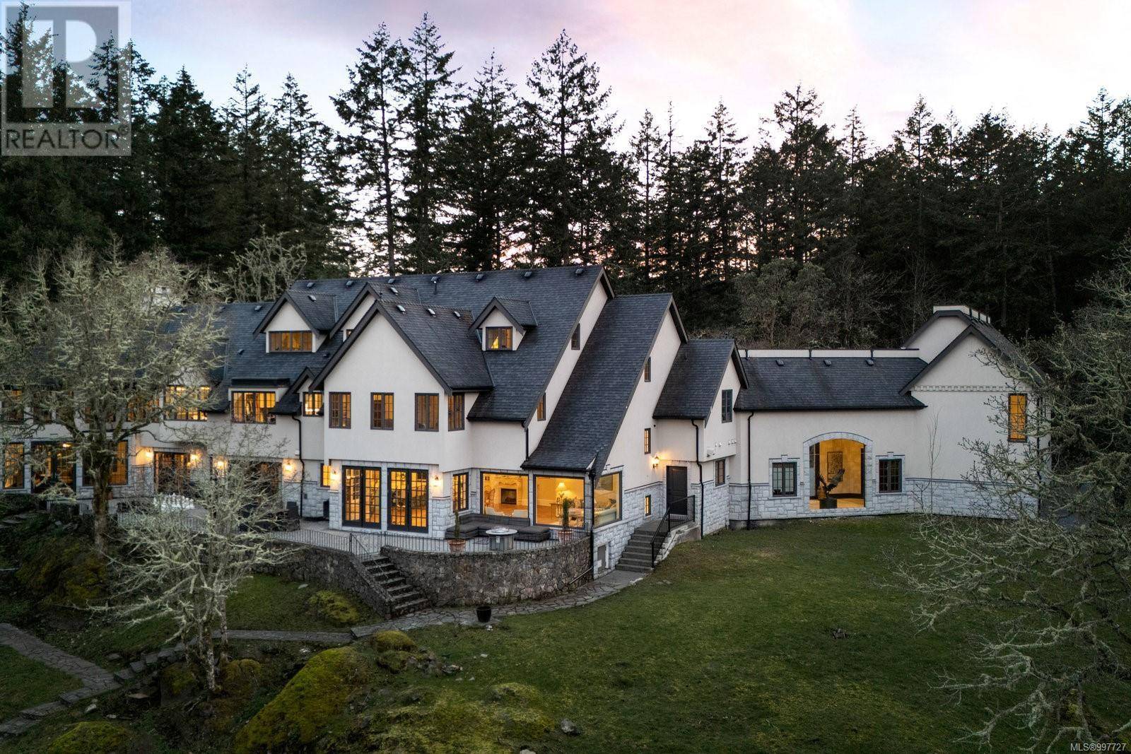 Saanich, BC V9E1H7,1708 Woodsend Dr