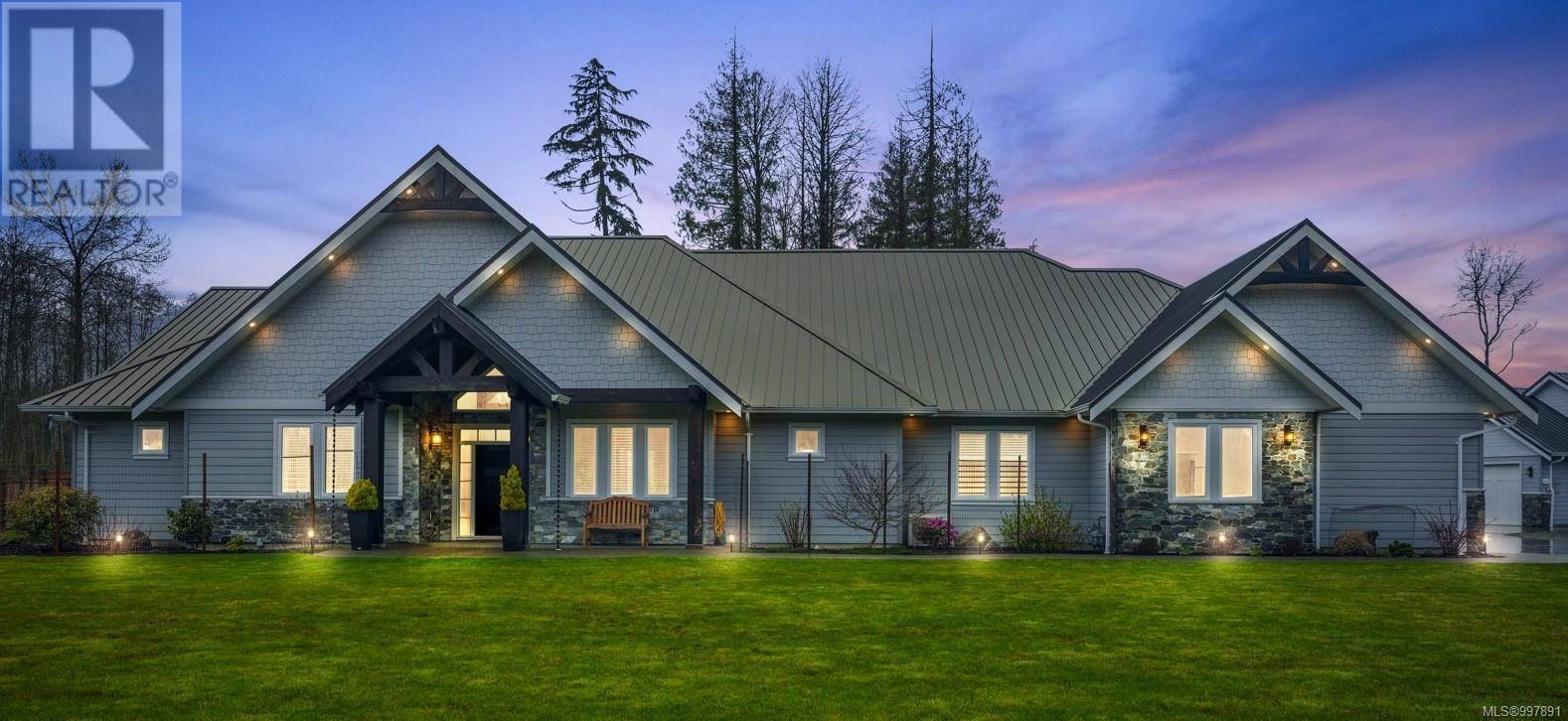 Black Creek, BC V9J1K5,8757/8761 Oyster River Way