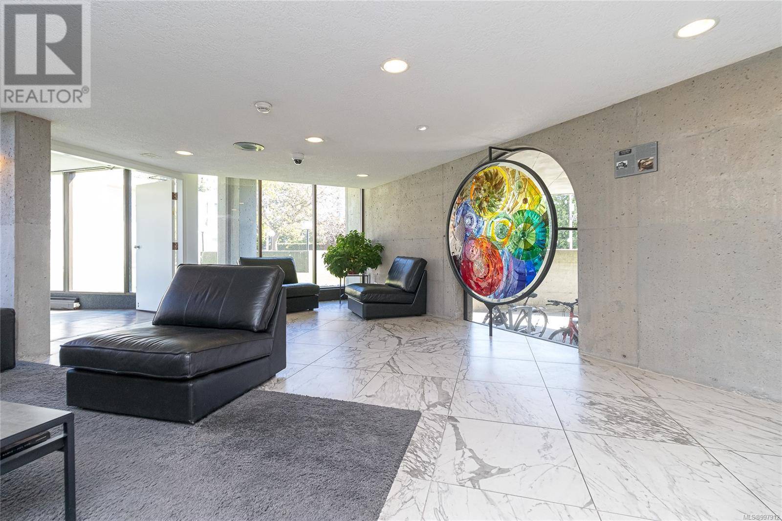 Victoria, BC V8V1P7,620 Toronto ST #502