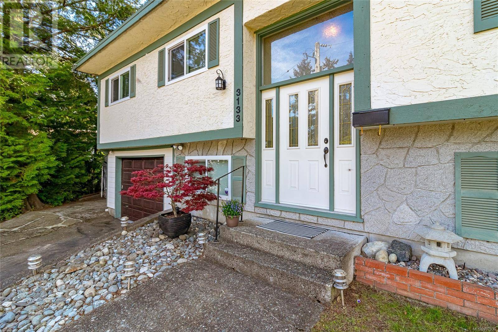 Colwood, BC V9C2K5,3133 Carran Rd