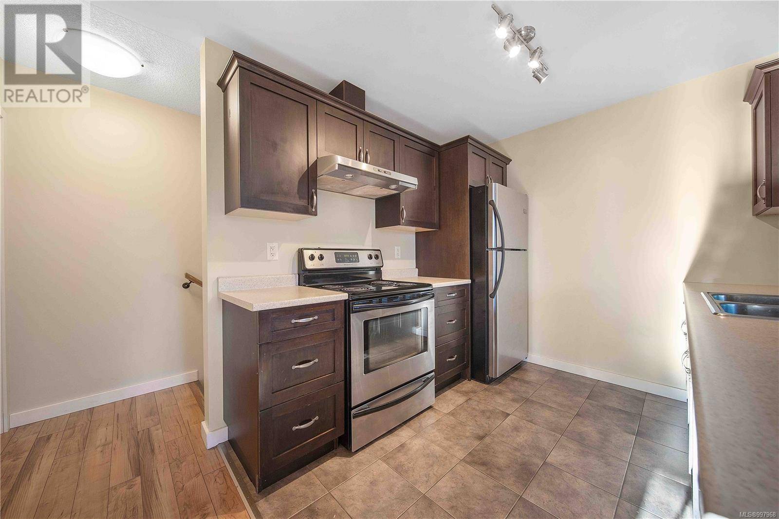 Nanaimo, BC V9T5N9,5281 Rutherford RD #102