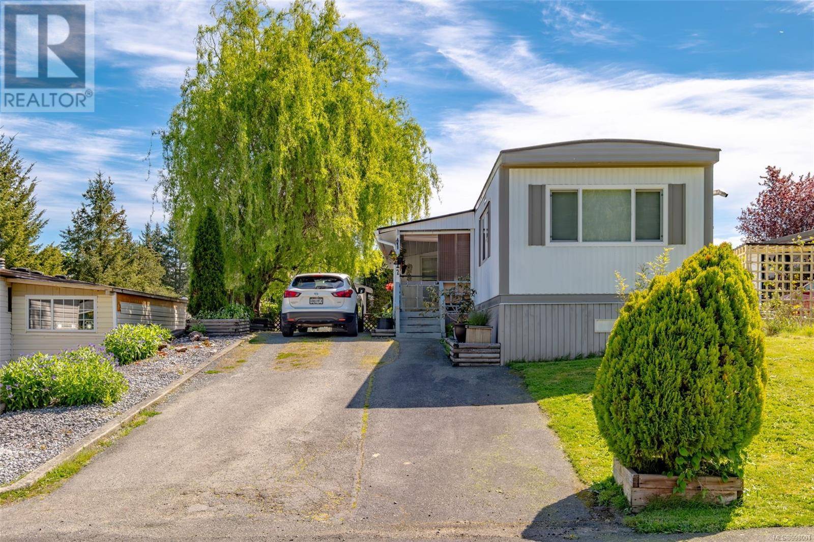 Nanaimo, BC V9R6L3,61 12th ST #17