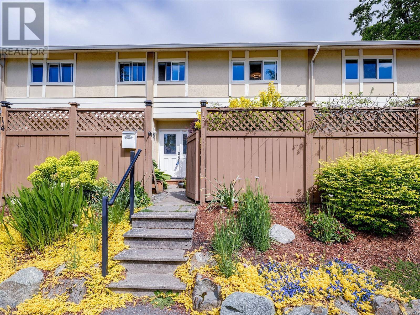 Saanich, BC V8Z3Z2,3981 Nelthorpe ST #15