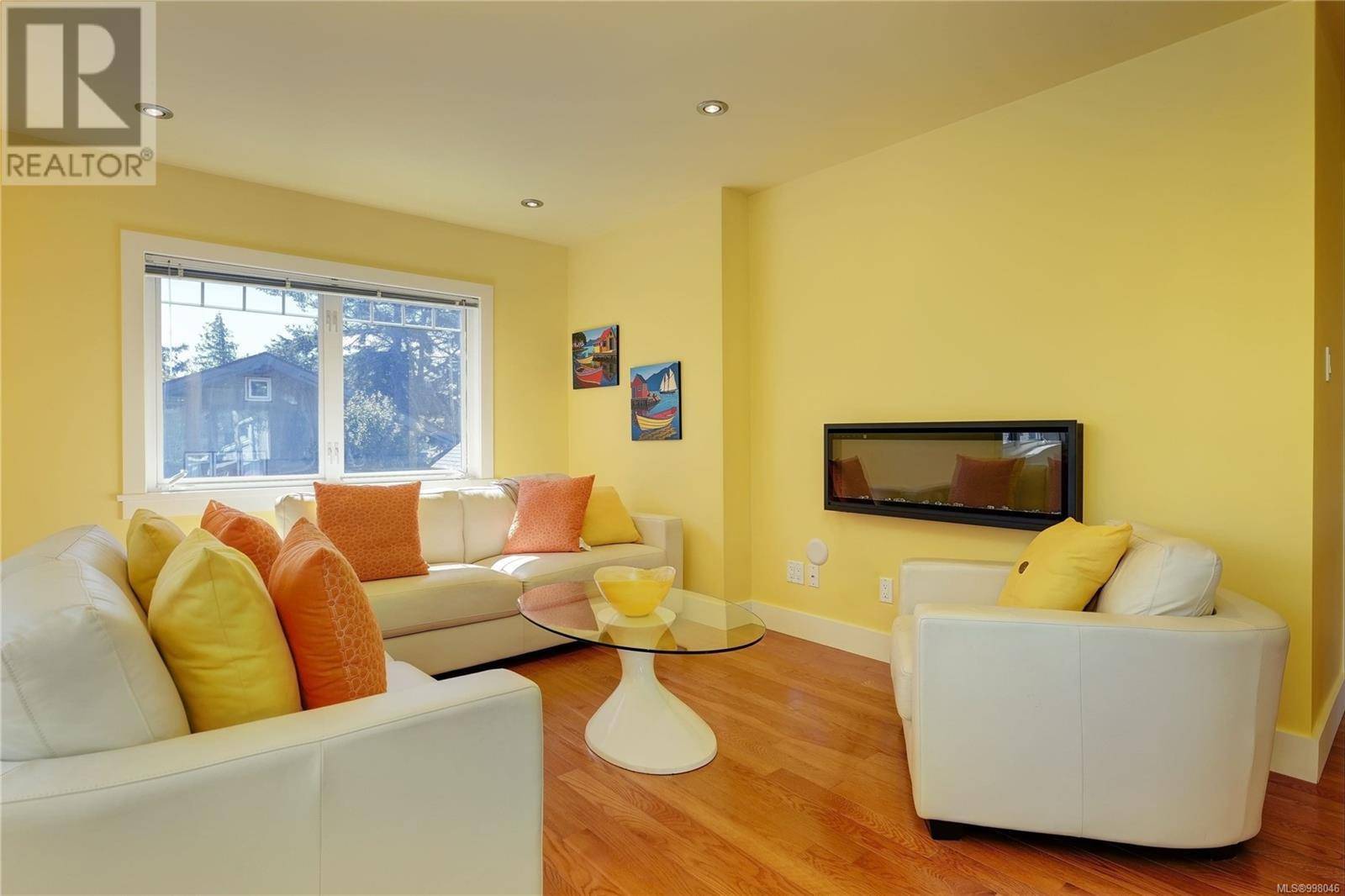 Victoria, BC V8S2B7,1865 Quamichan St
