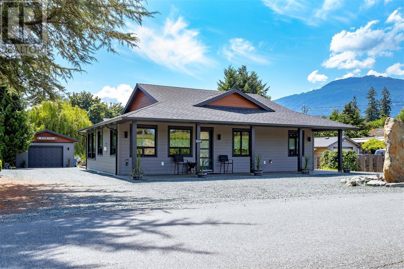Saltair, BC V9G2B1,10647 Olsen Rd