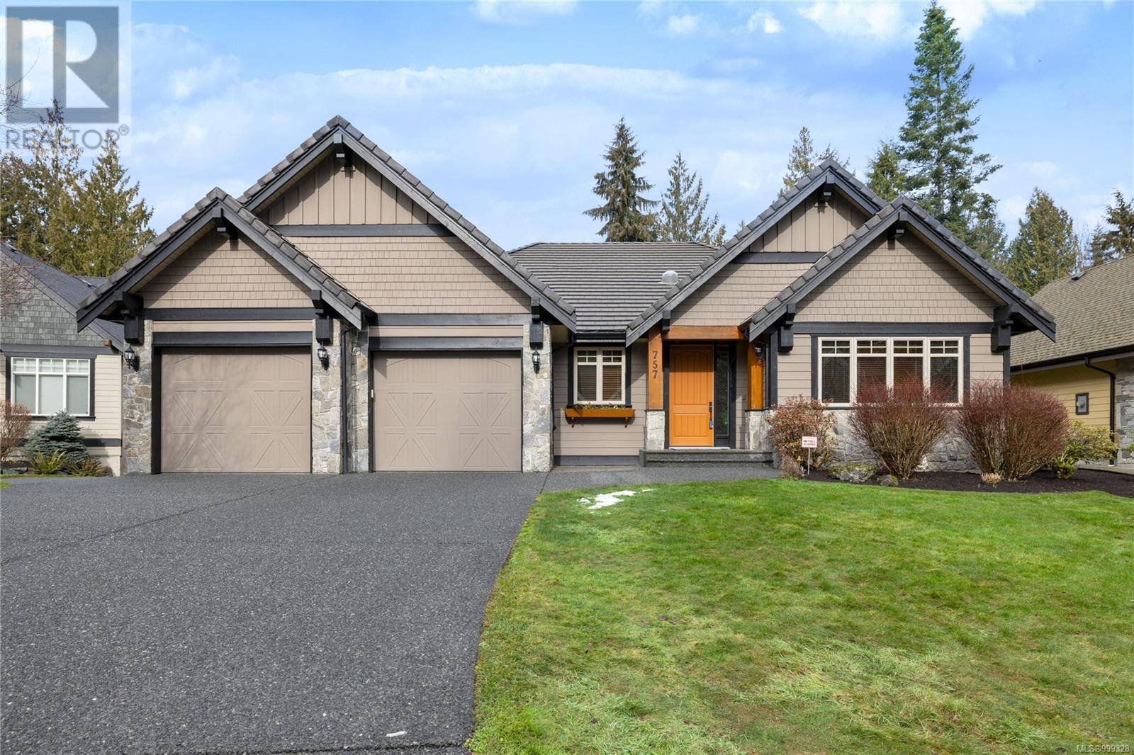 Qualicum Beach, BC V9K1L4,757 Eagleridge Pl