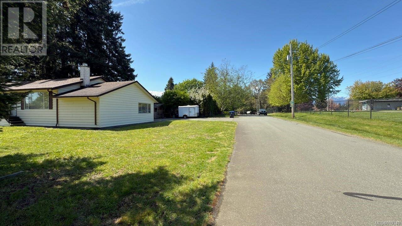 Courtenay, BC V9M6A9,2891 Poplar Dr