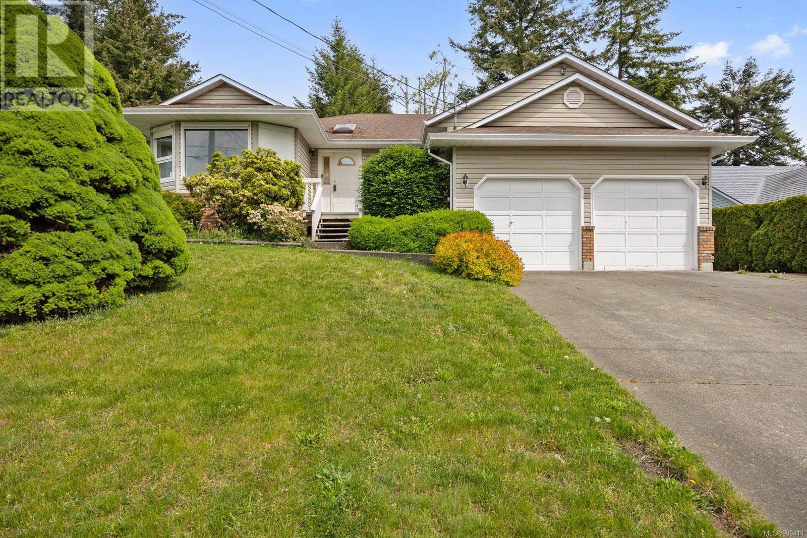 Comox, BC V9M3J3,666 Totem Cres