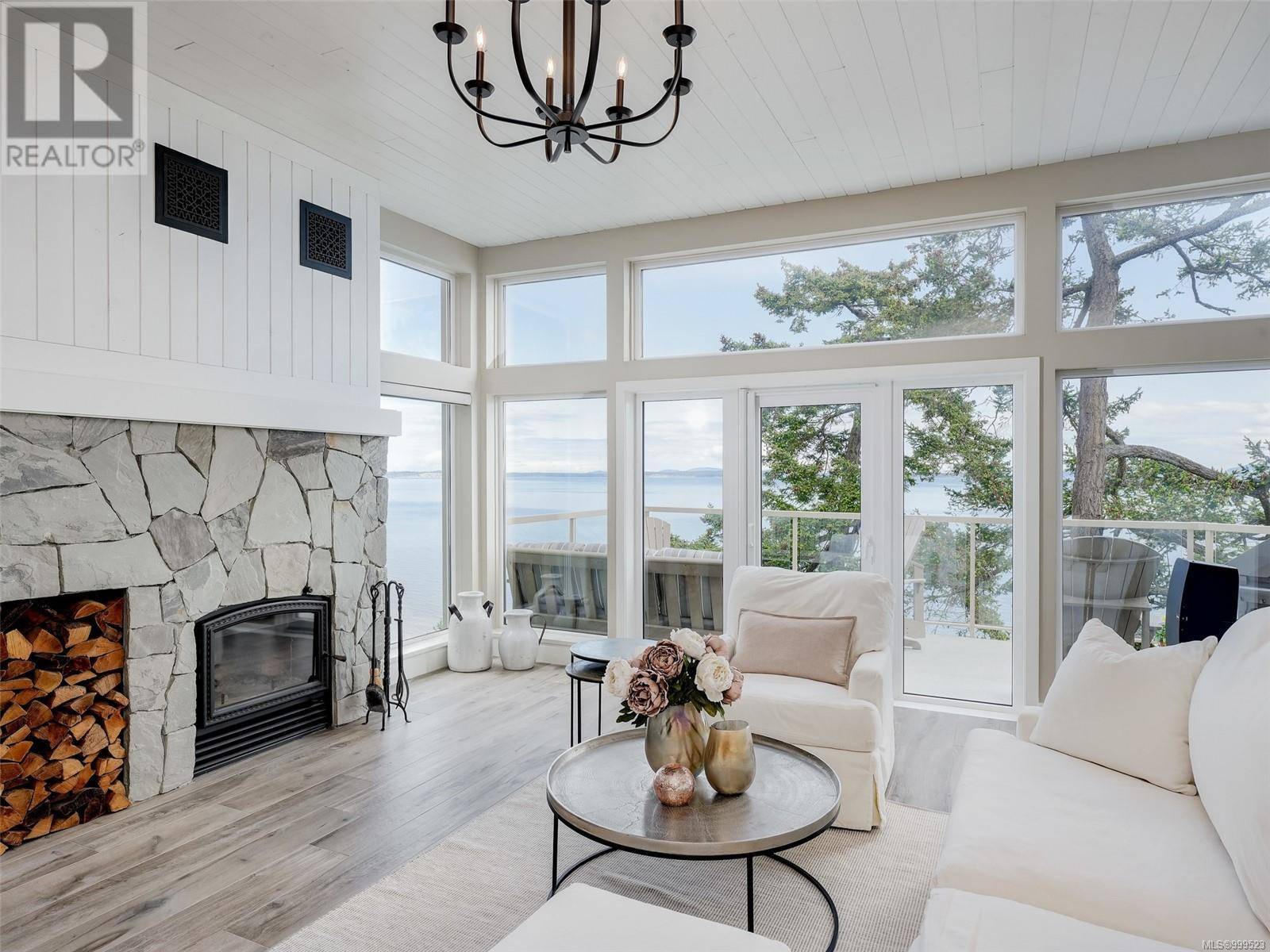 Saanich, BC V8Y2J7,4771 Cordova Bay RD #18