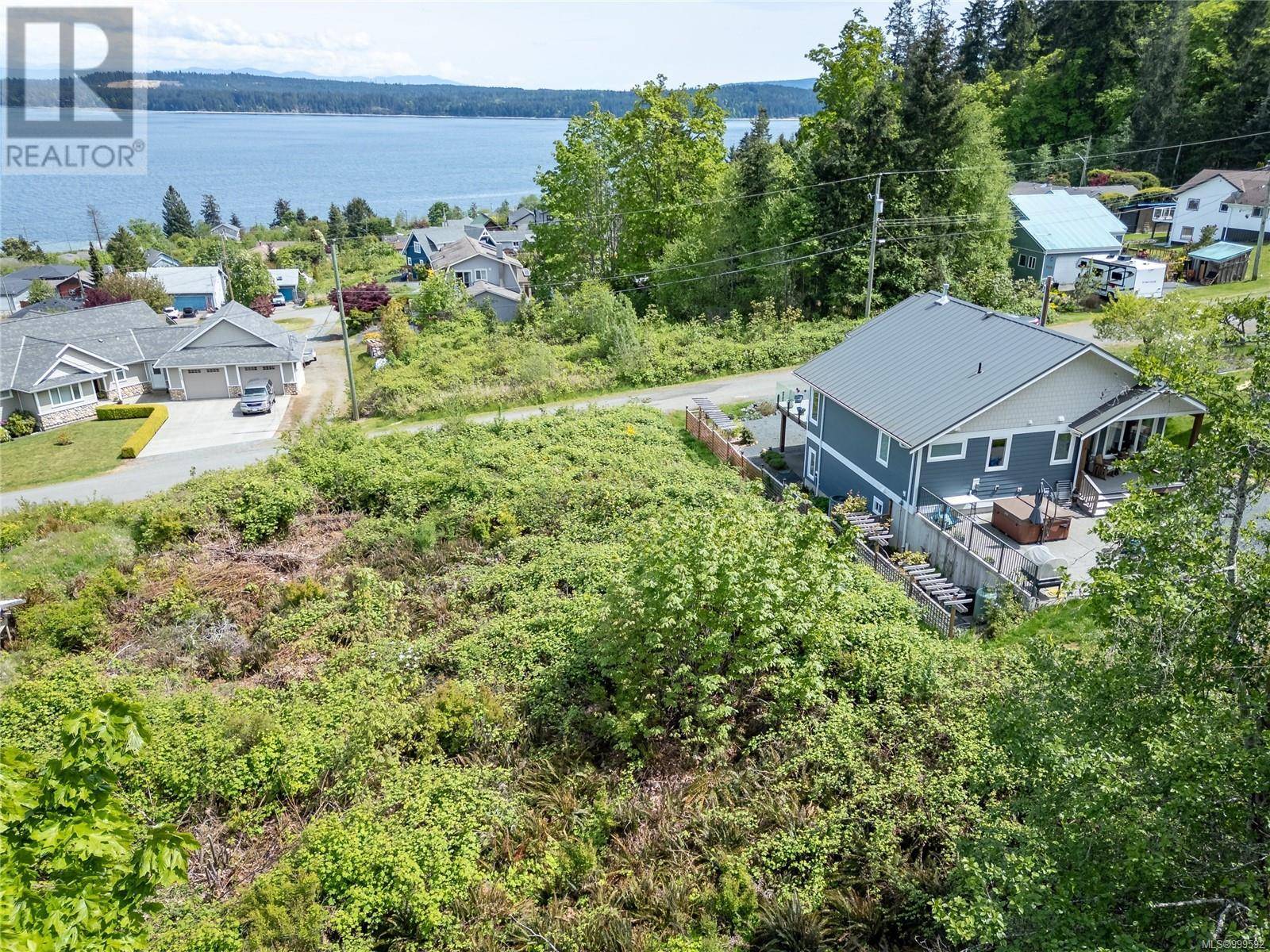 Union Bay, BC V0R3B0,Lot 7 6th St