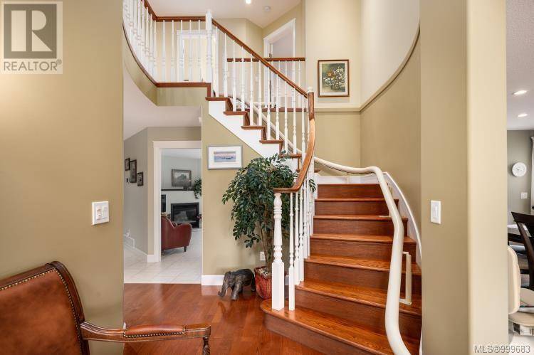 Qualicum Beach, BC V9K2L5,747 Chestnut St