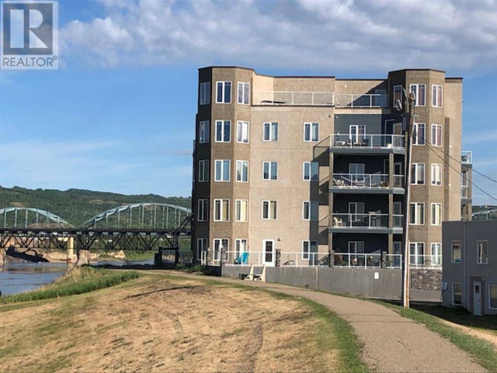 Peace River, AB T8S0A1,#201, 9810 94 Street
