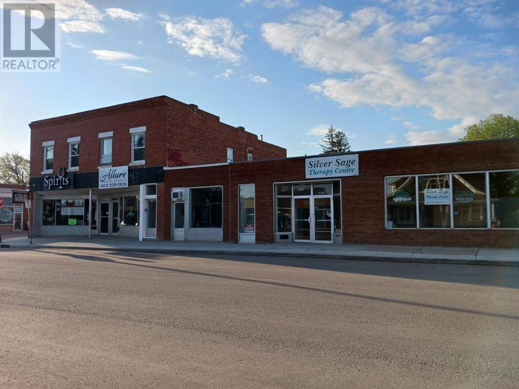 Medicine Hat, AB T1A0R3,391 Aberdeen Street SE