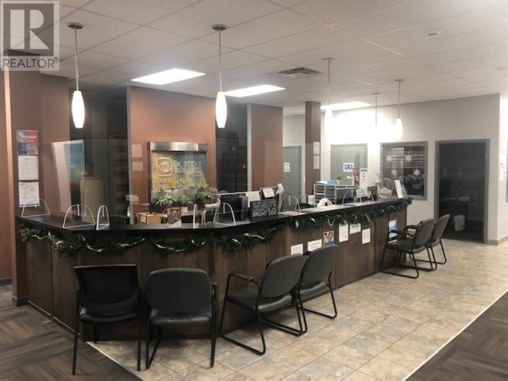 Grande Prairie, AB T8V7S6,102 & 103, 11709 102 Street