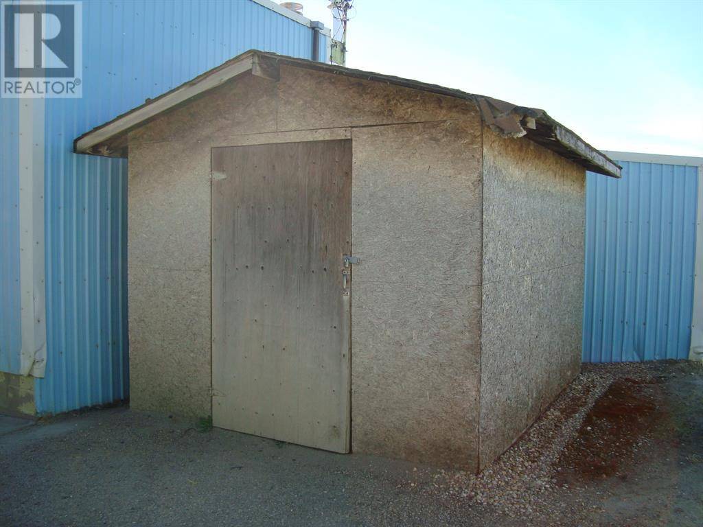 Trochu, AB T0M2C0,116 First Avenue