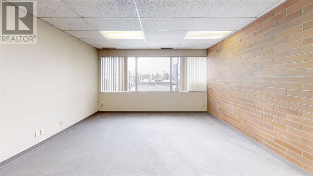 Grande Prairie, AB T8V1R6,200, 9914 109 Avenue