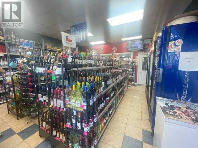 Calgary, AB T3K3W4,1234 Centre Street N