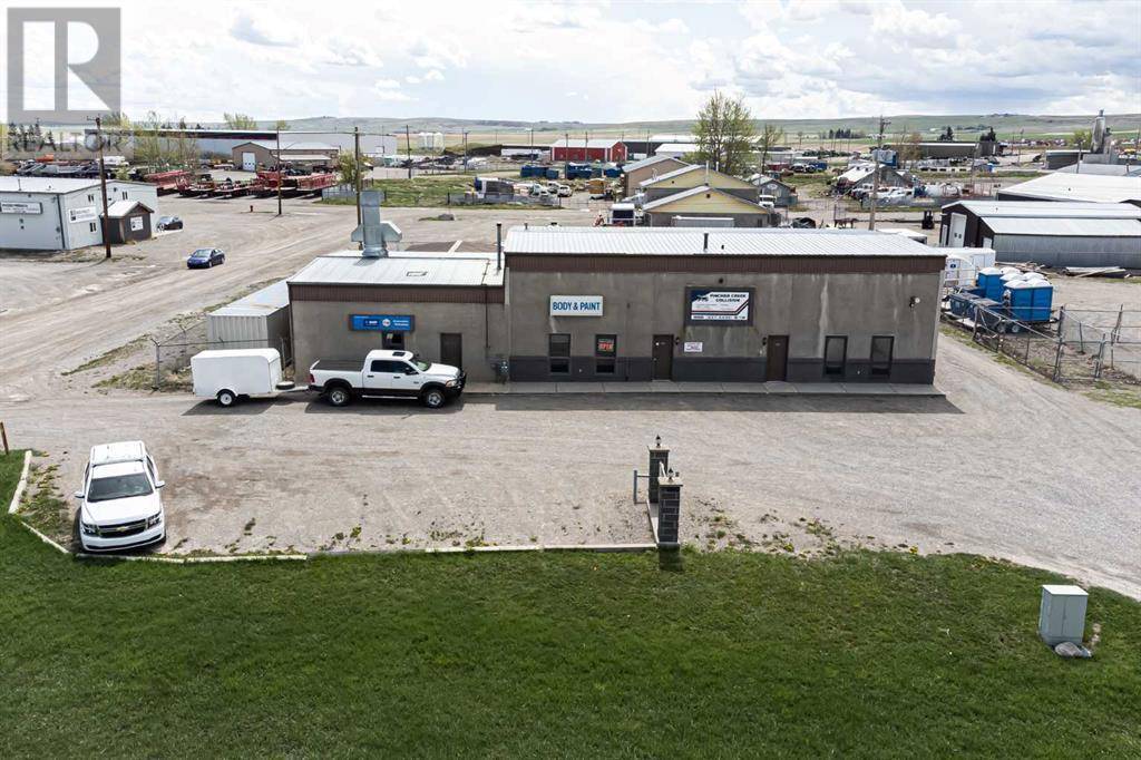 Pincher Creek, AB T0K1W0,1142 Macleod