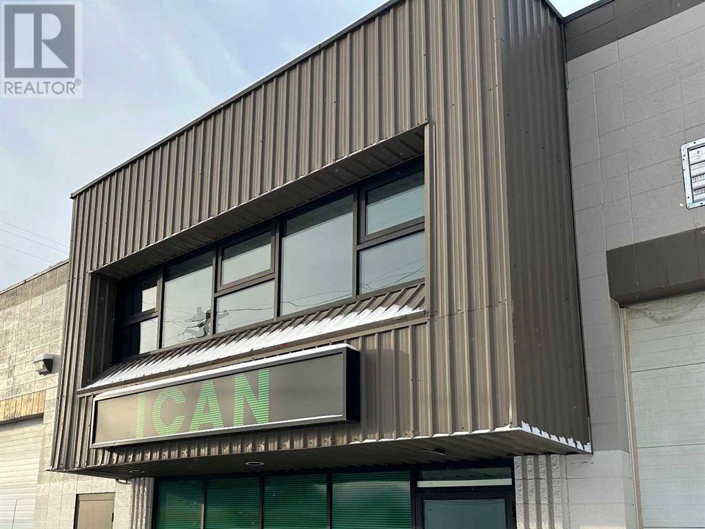 Fort Mcmurray, AB T9H1W5,Upper, 8109 Fraser Avenue