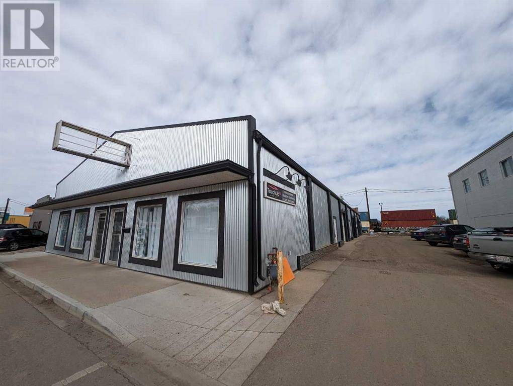 Medicine Hat, AB T1A2V8,2, 677 South Railway Street SE