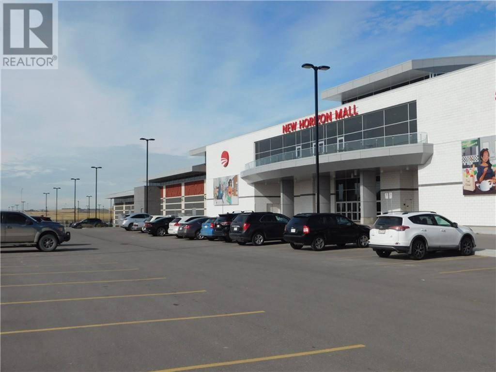 Balzac, AB T4A0X8,R03 (Food Bar), 260300 WRITING CREEK Crescent